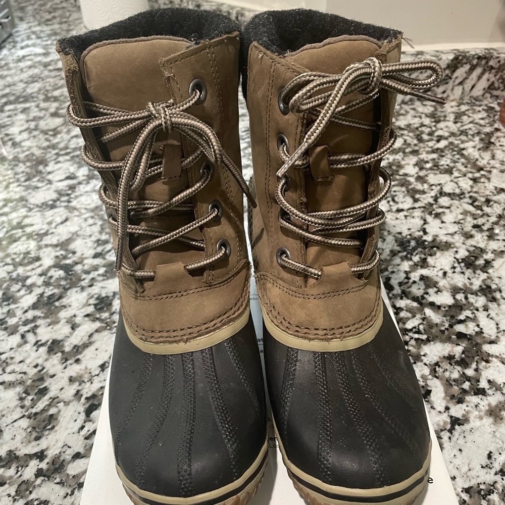 Sorel slimpack II duck boots size 8
